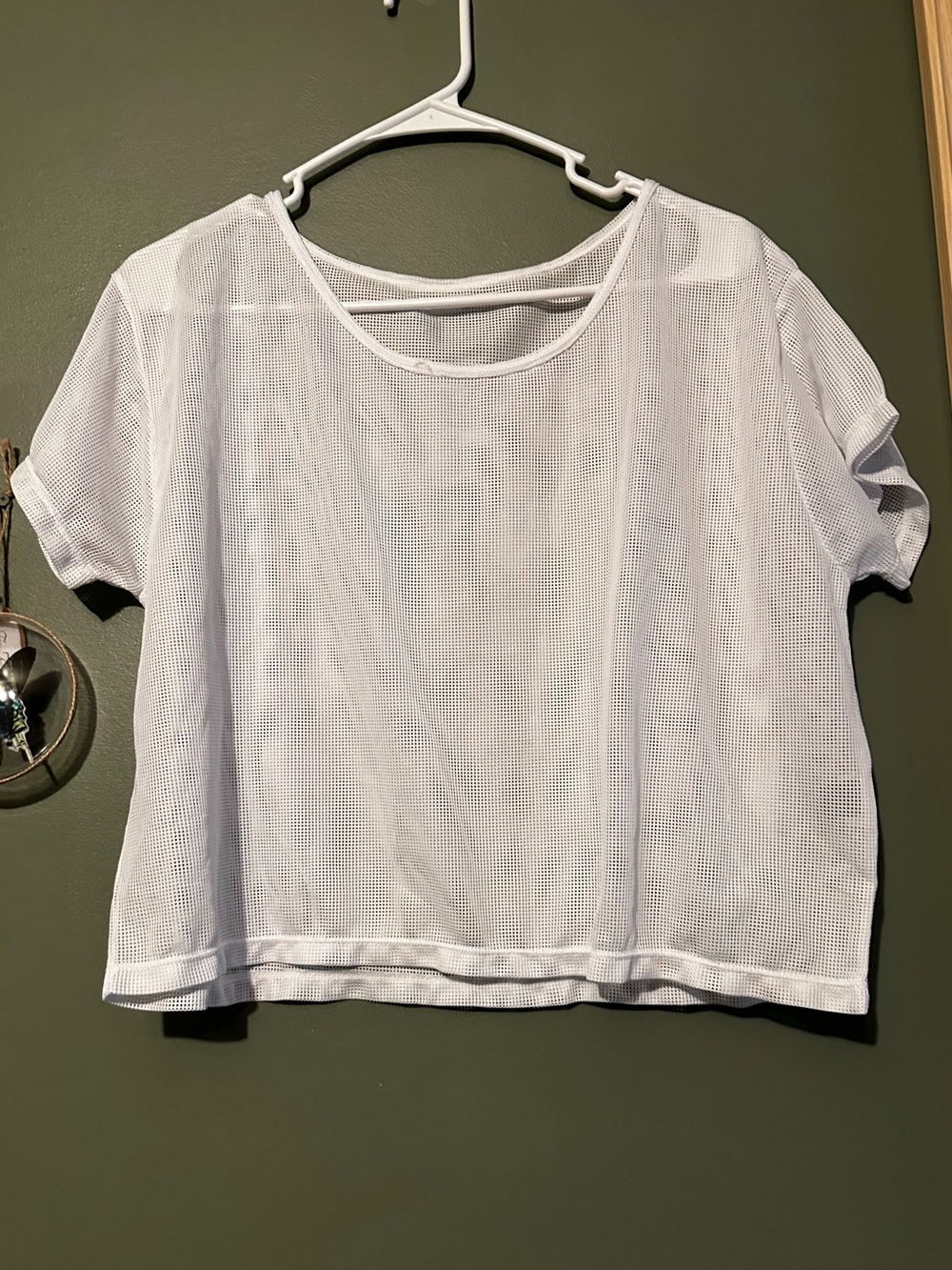⭐️ White Short Sleeve Mesh Crop Top or beach coverup